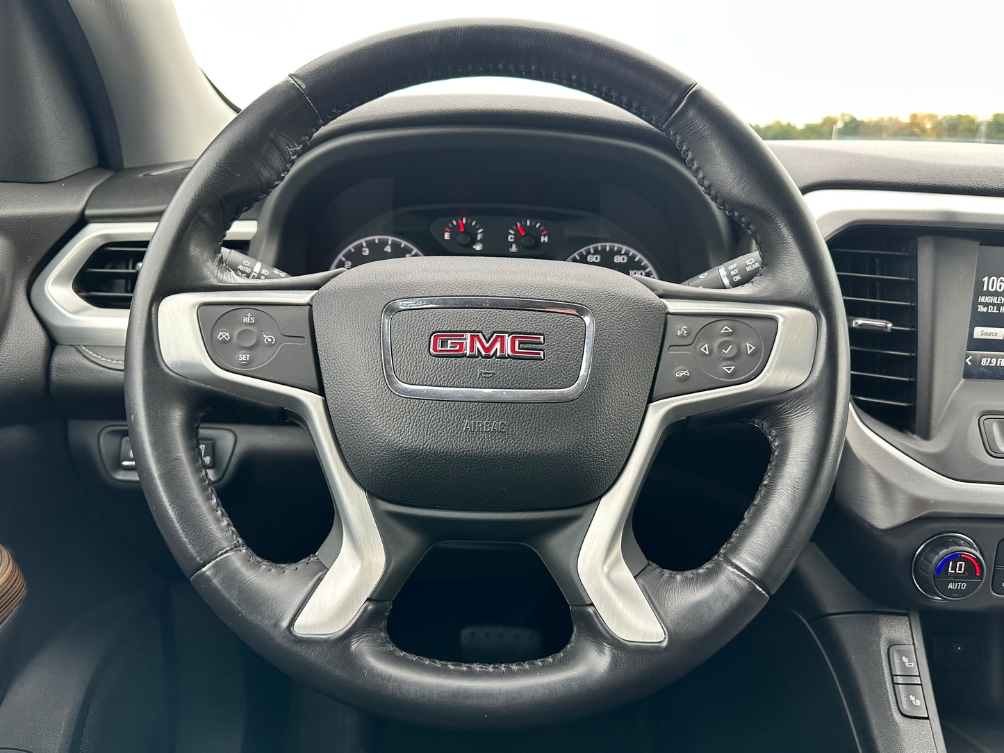 2019 GMC Acadia SLE-2