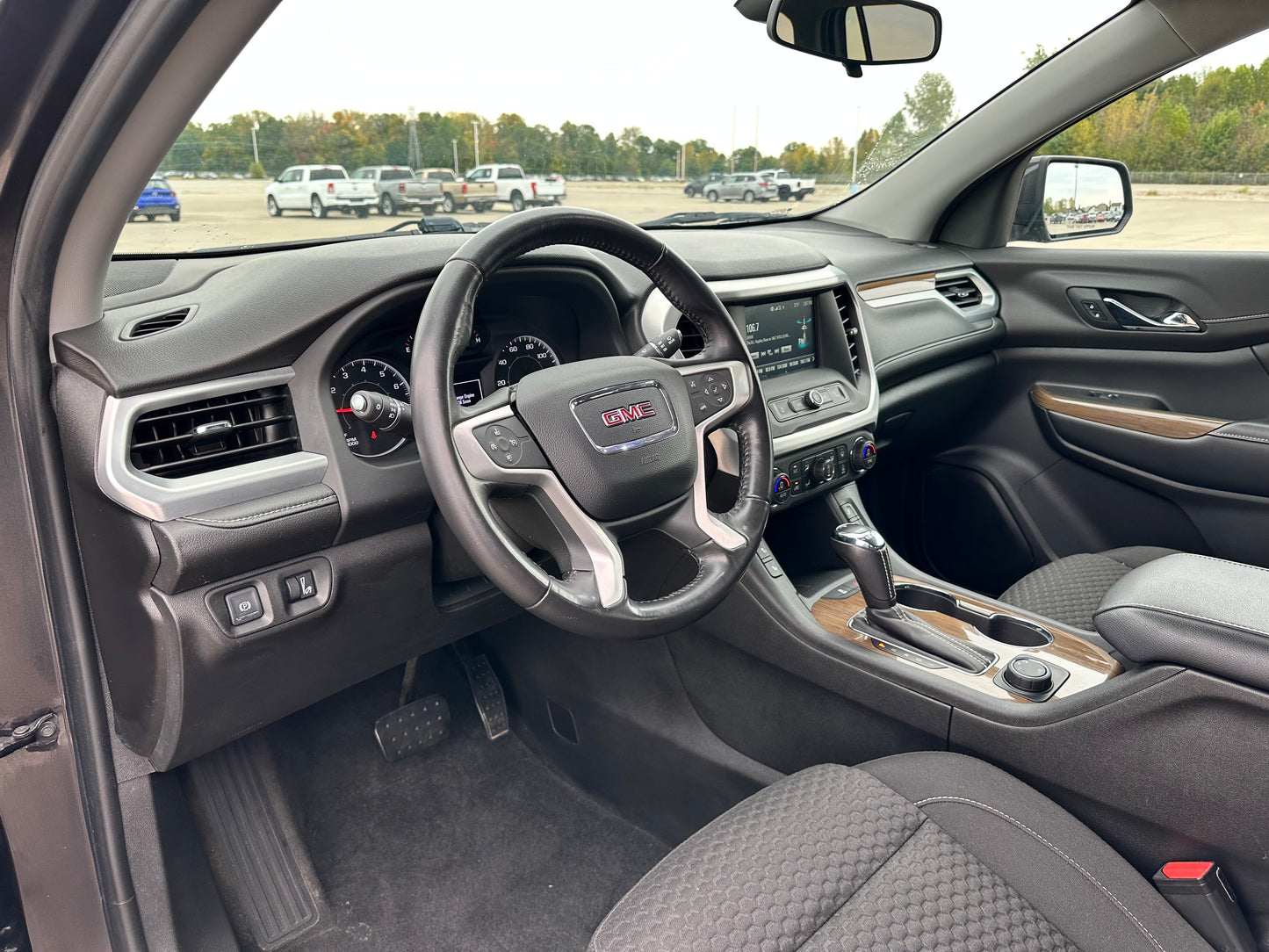 2019 GMC Acadia SLE-2