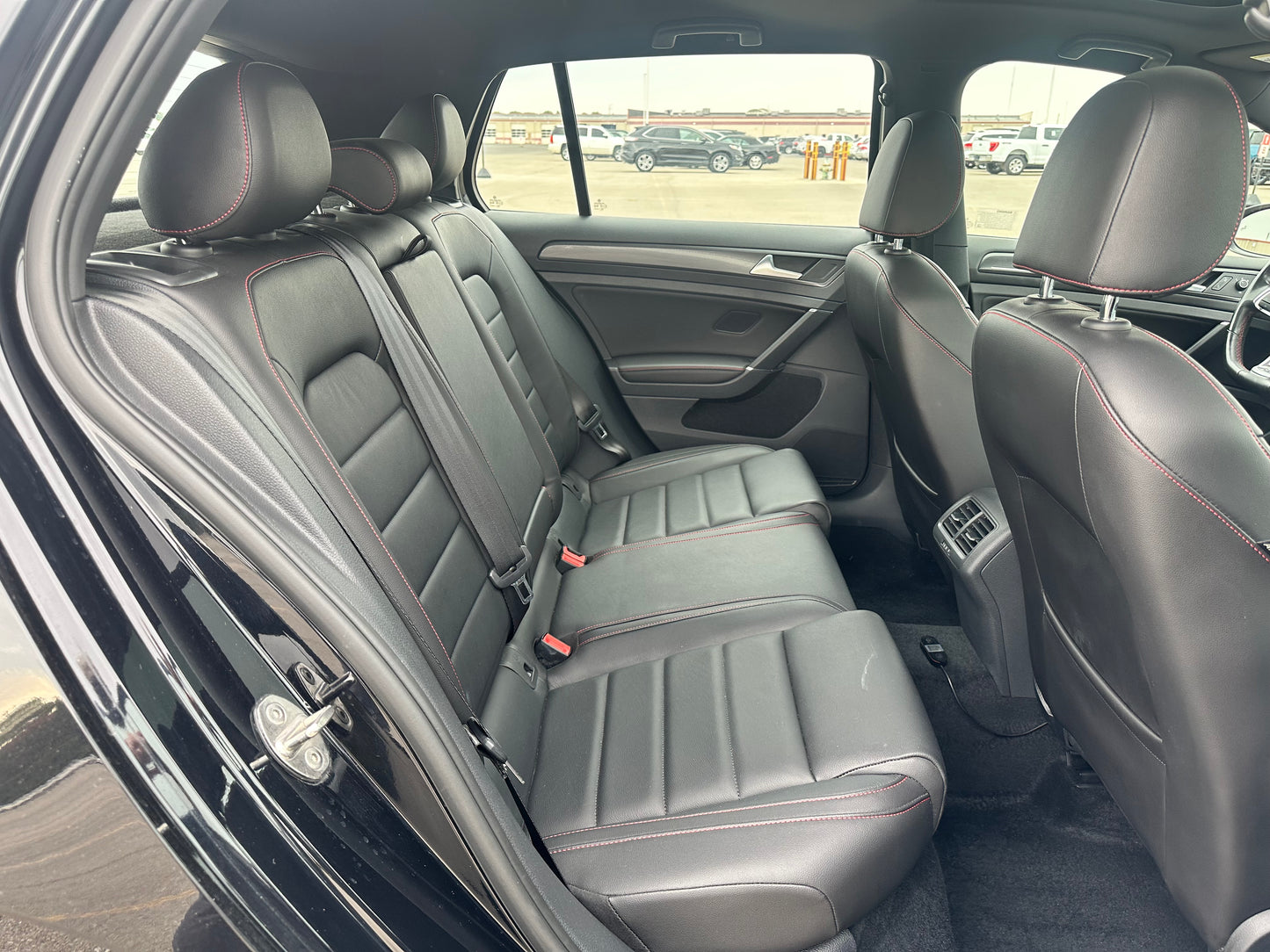 2020 Volkswagen Golf GTI SE