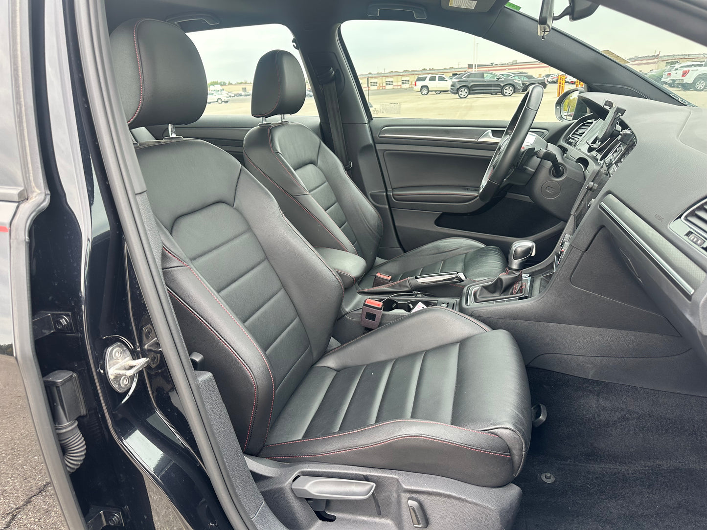 2020 Volkswagen Golf GTI SE