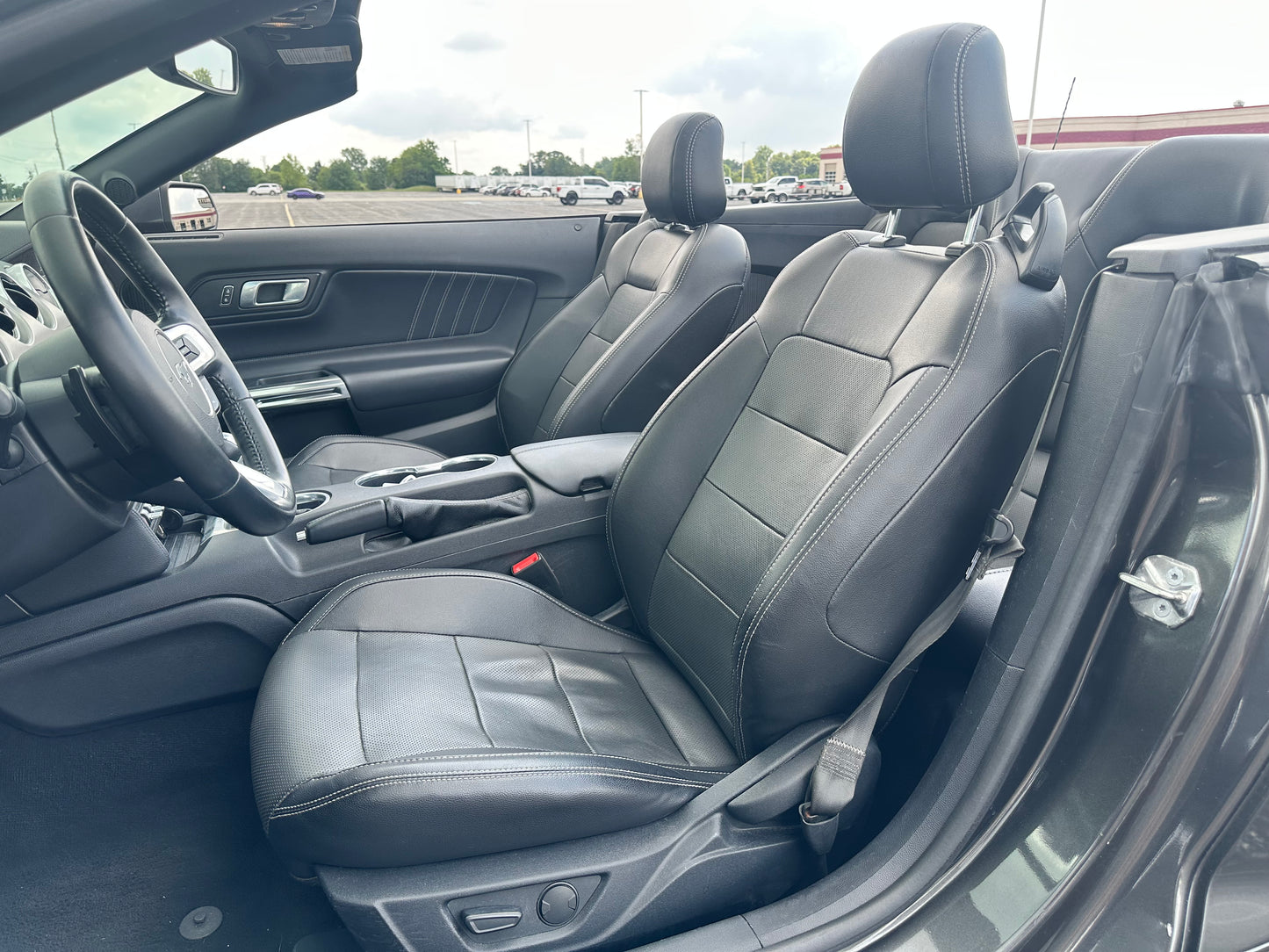 2020 Ford Mustang EcoBoost premium