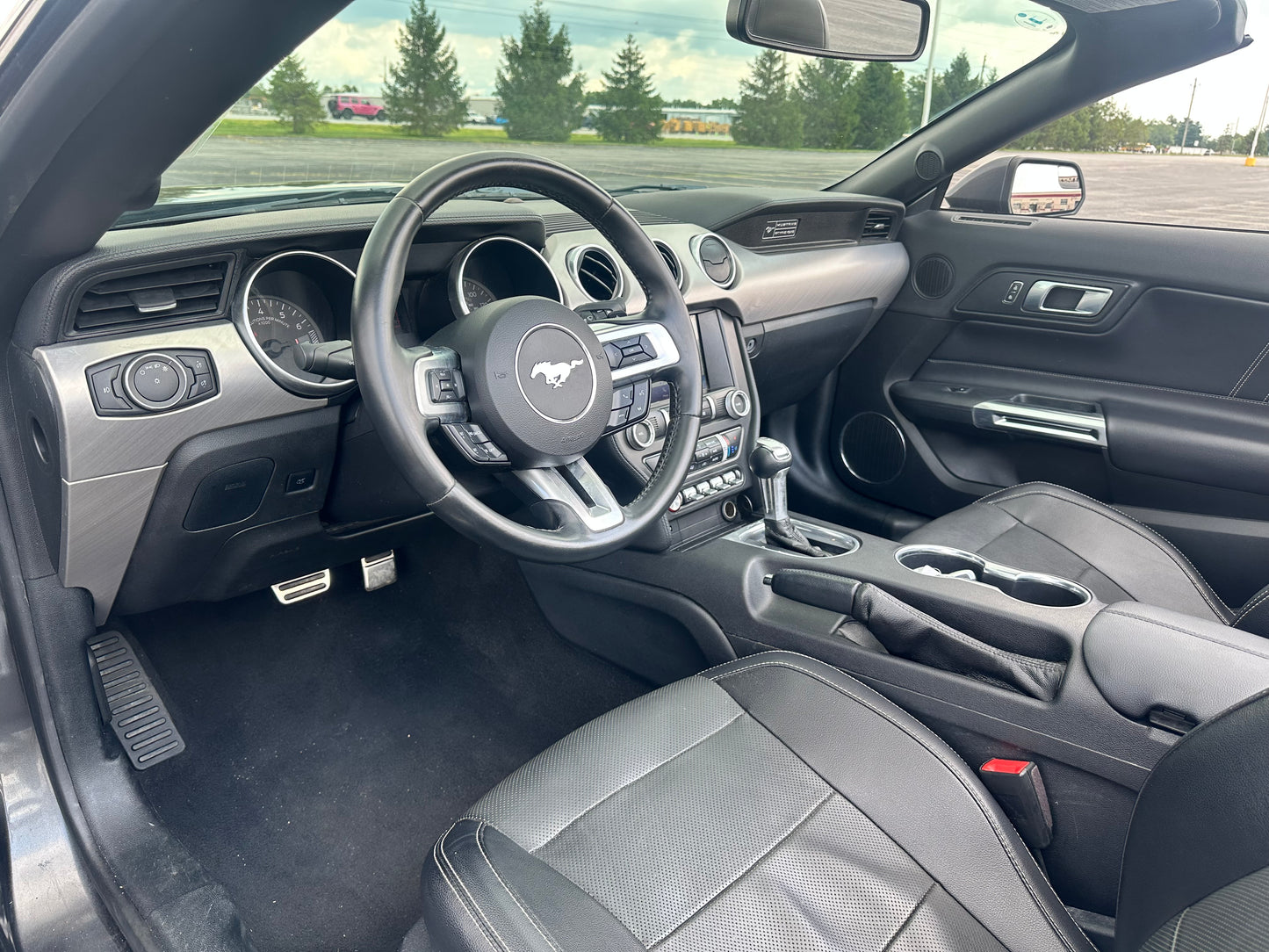2020 Ford Mustang EcoBoost premium