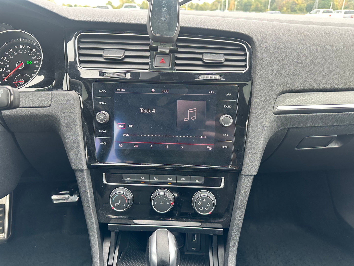2020 Volkswagen Golf GTI SE