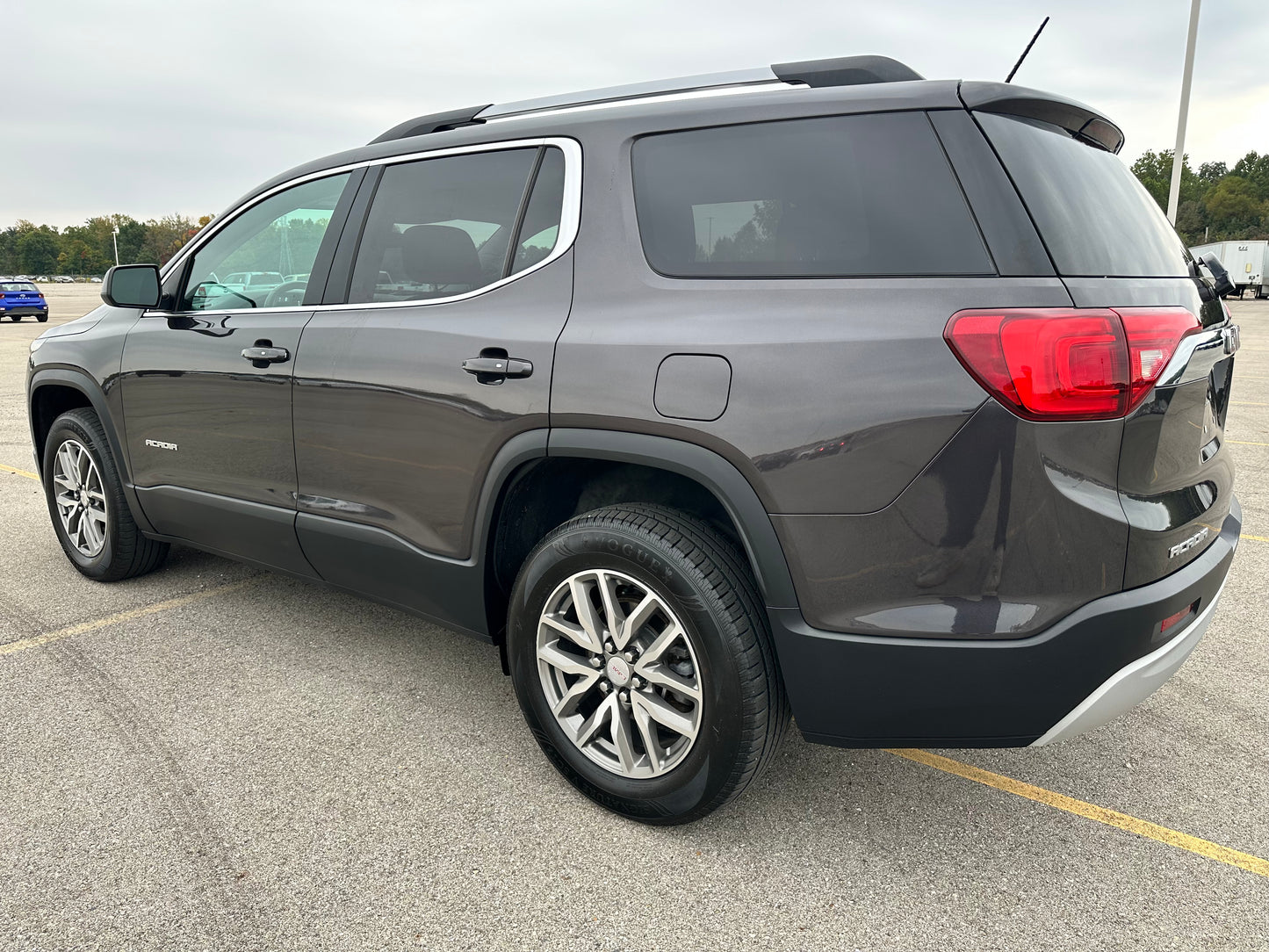 2019 GMC Acadia SLE-2