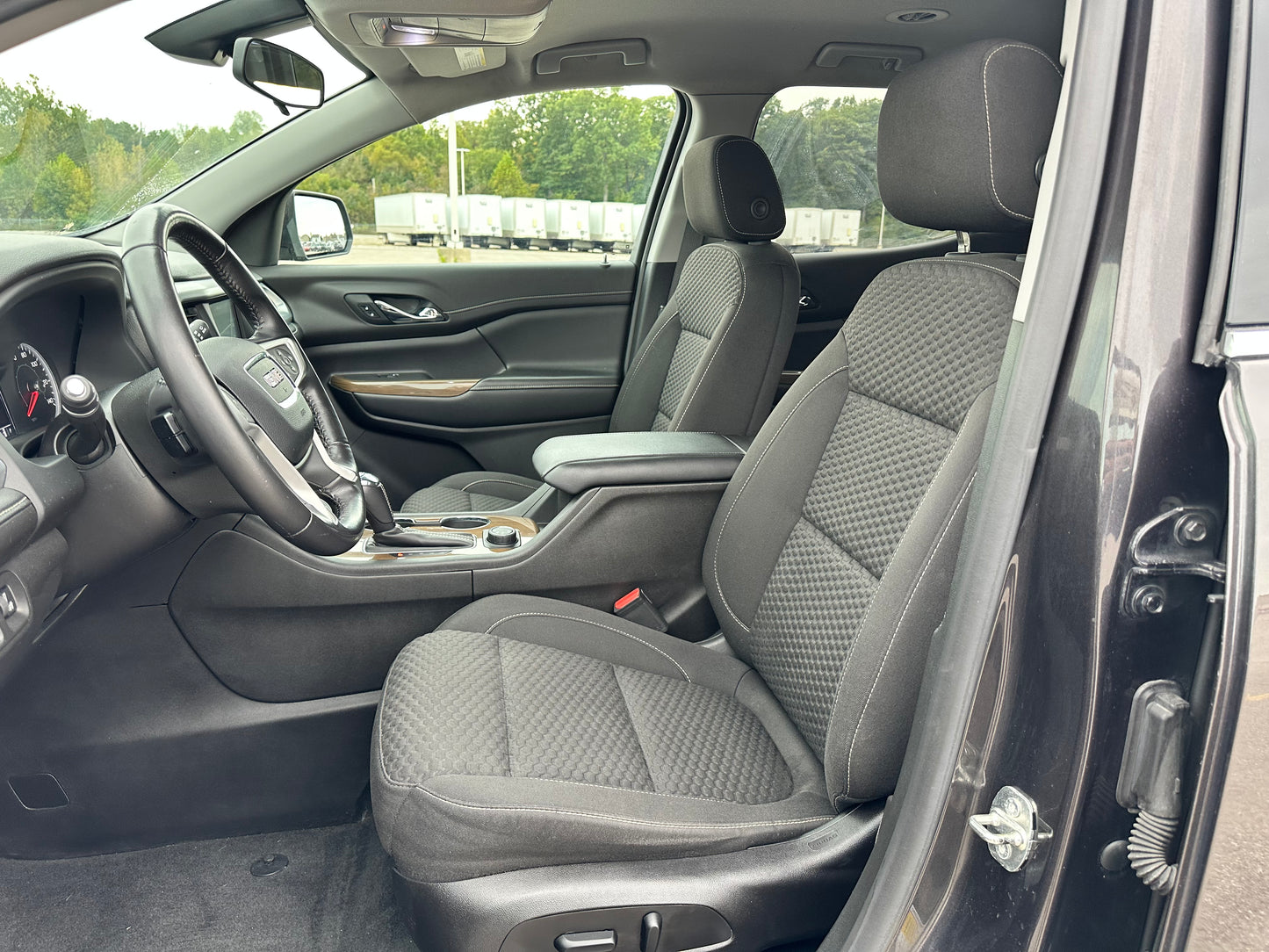 2019 GMC Acadia SLE-2
