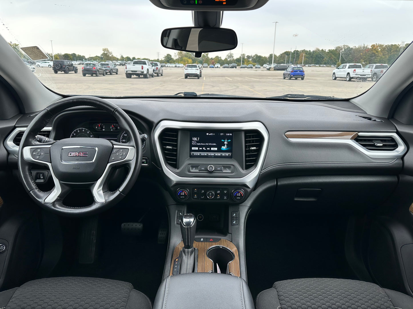2019 GMC Acadia SLE-2