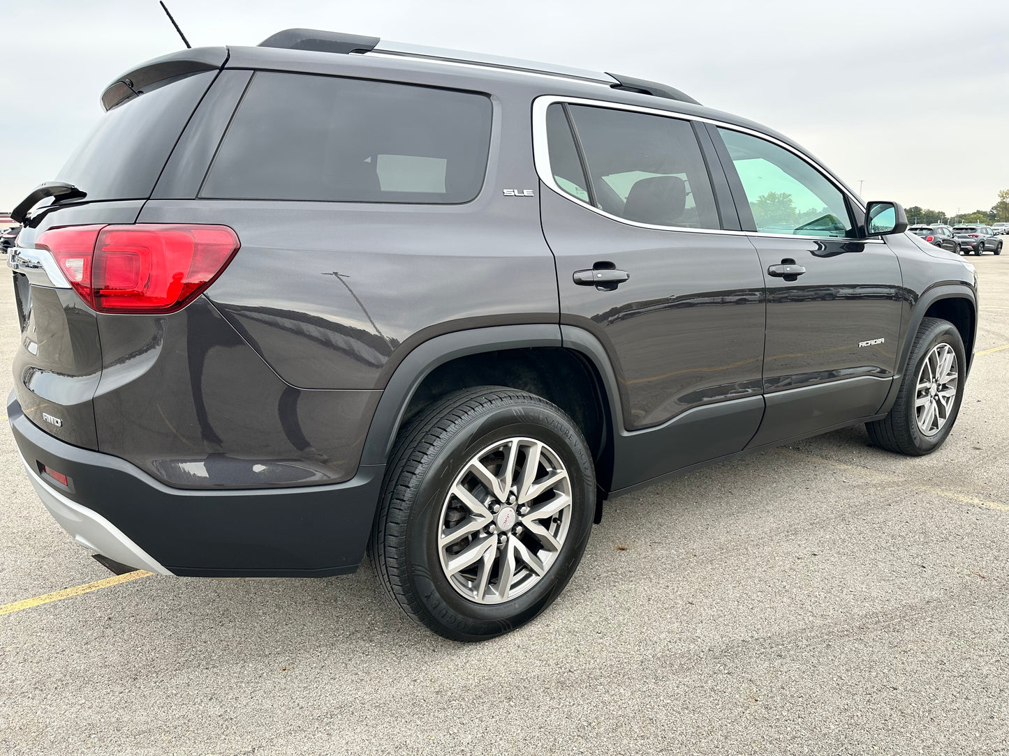 2019 GMC Acadia SLE-2