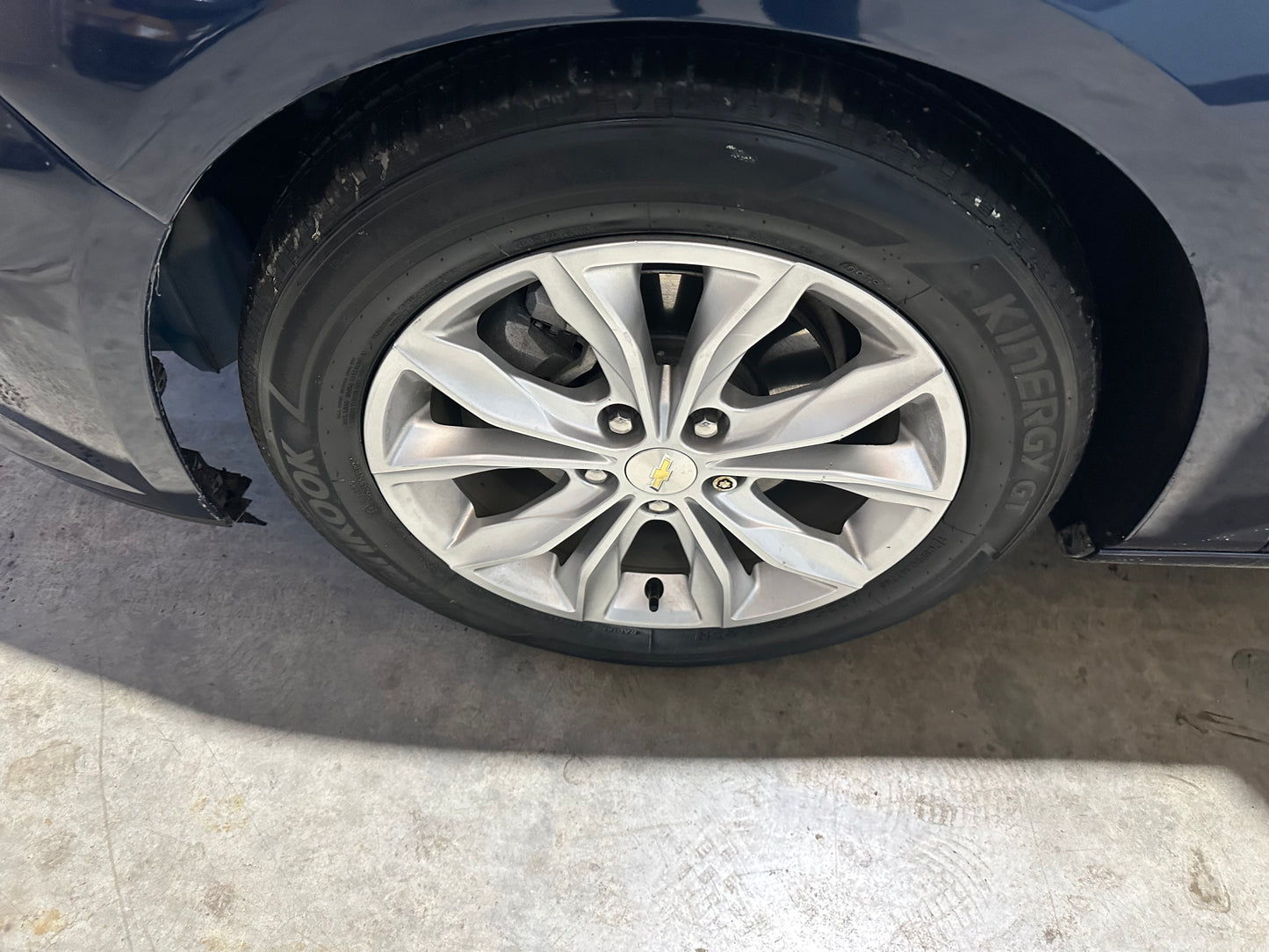 2019 Chevy Malibu -- 18,737 Miles