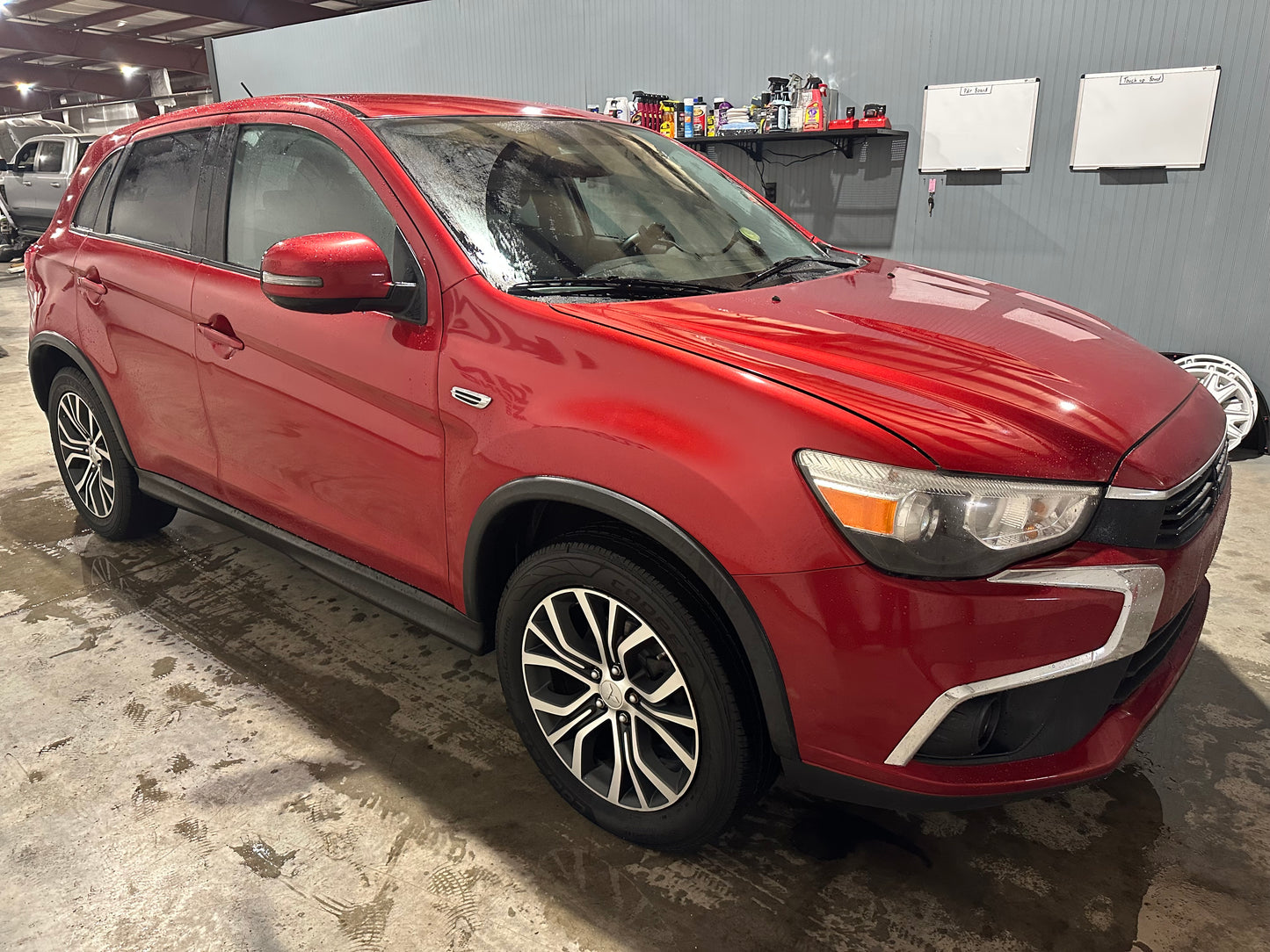 2016 Mitsubishi Outlander -- 92,478 Miles