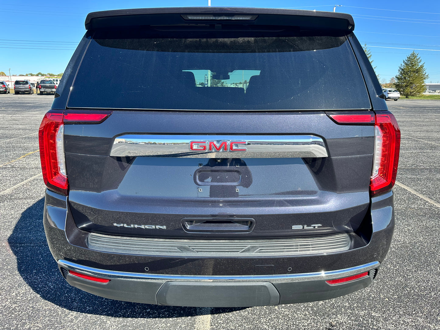 2023 GMC Yukon SLT