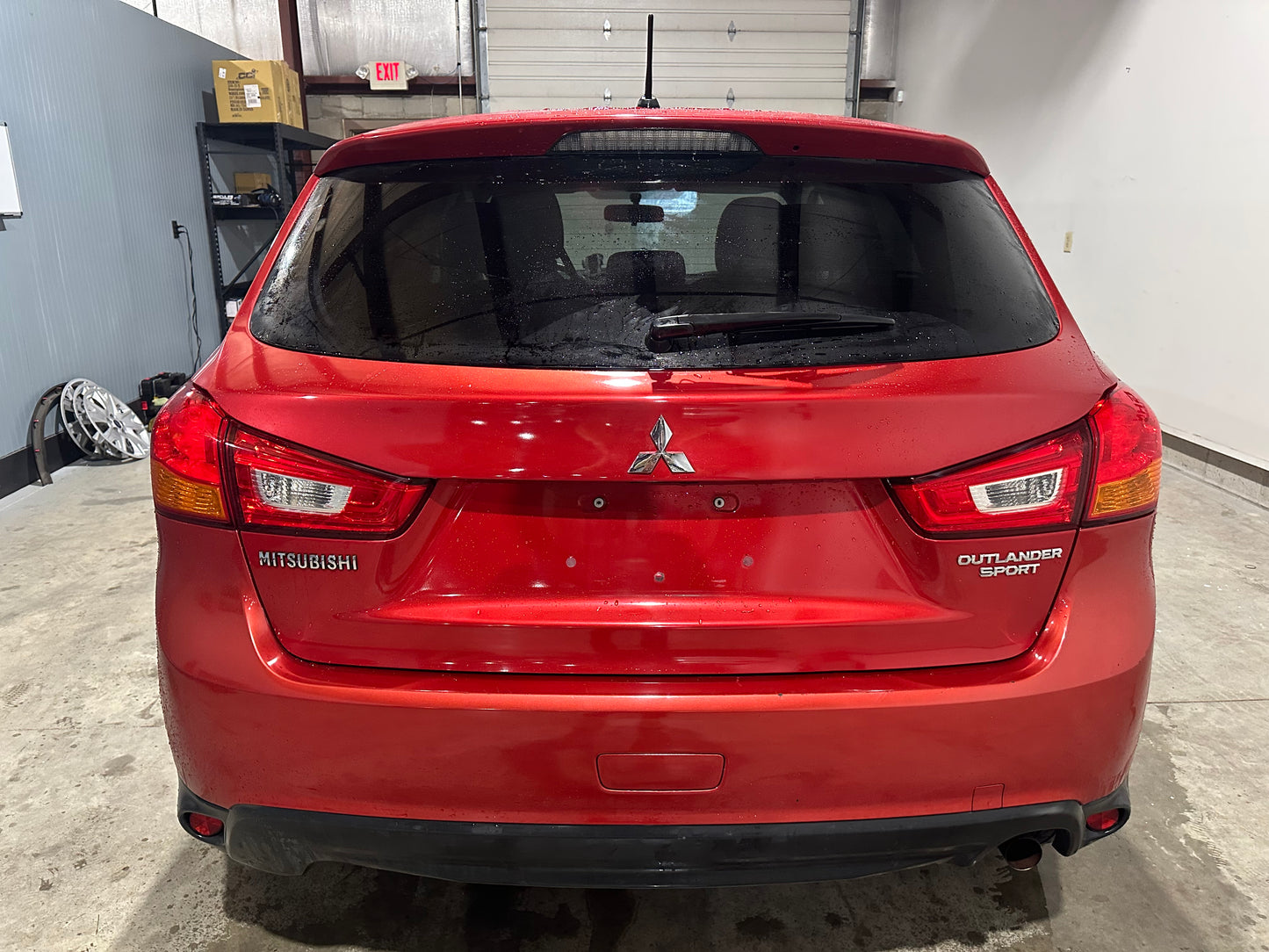 2016 Mitsubishi Outlander -- 92,478 Miles